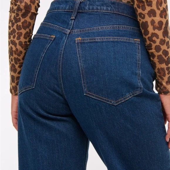 Abercrombie & Fitch Dark Blue 90’s relaxed high rise curve love Jeans- 31 short - Picture 6 of 12